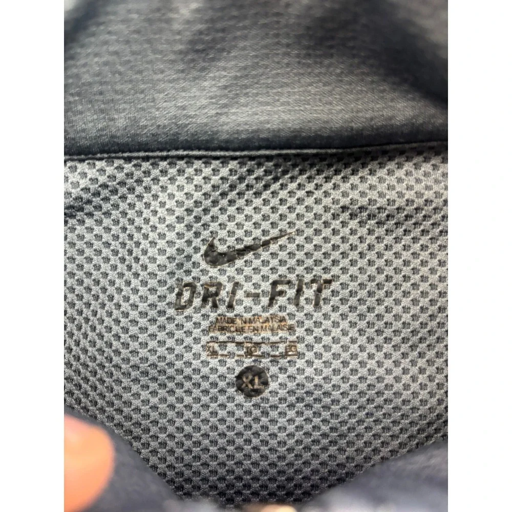 Nike Dri-FIT Quarter Zip Pullover Mens XL Gray Long Sleeve Athletic Top